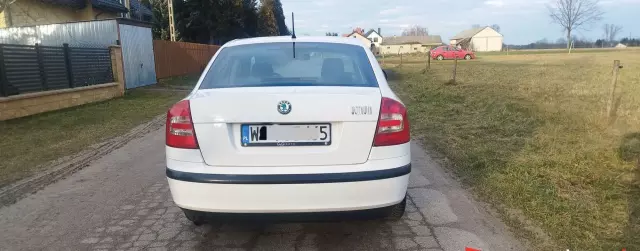 SKODA Octavia 1.6 MPI (102 KM)