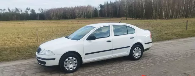 SKODA Octavia 1.6 MPI (102 KM)