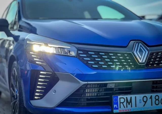 RENAULT Clio 1.0 TCe Esprit Alpine