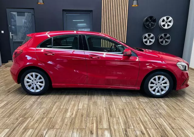 MERCEDES-BENZ Klasa A 180 d