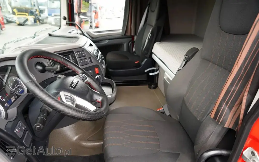 DAF XF 480 / SUPER SPACE CAB / RETARDER /  KLIMA POSTOJOWA / 