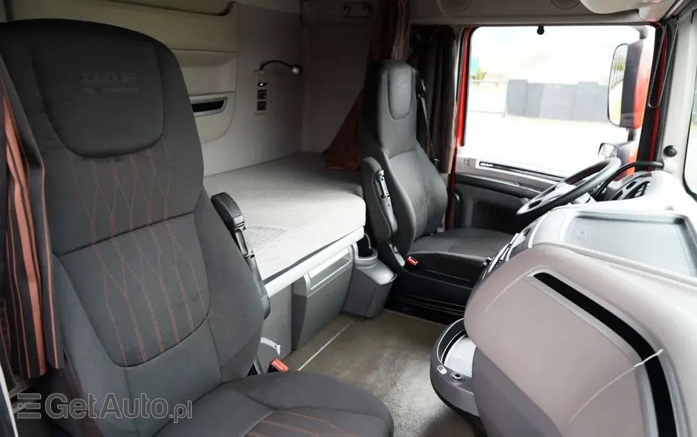 DAF XF 480 / SUPER SPACE CAB / RETARDER /  KLIMA POSTOJOWA / 