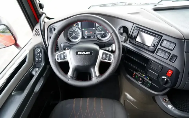 DAF XF 480 / SUPER SPACE CAB / RETARDER /  KLIMA POSTOJOWA / 