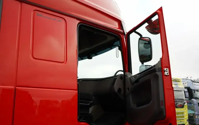 DAF XF 480 / SUPER SPACE CAB / RETARDER /  KLIMA POSTOJOWA / 