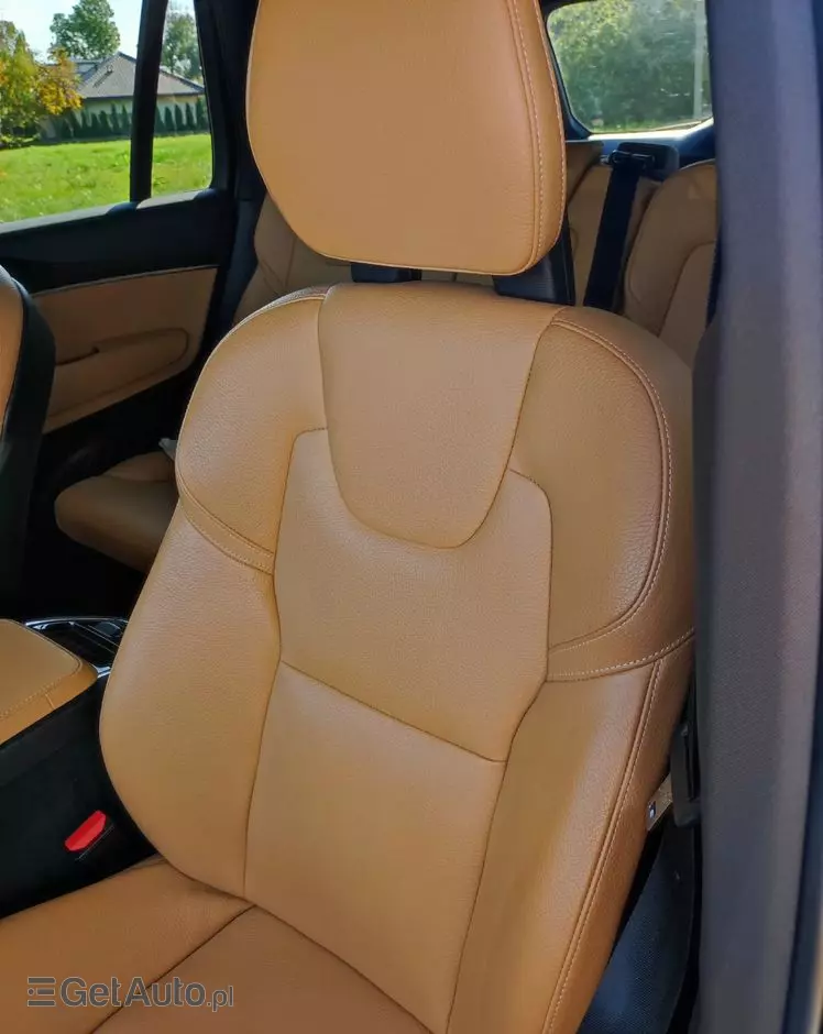 VOLVO XC 90 T6 AWD Geartronic Momentum