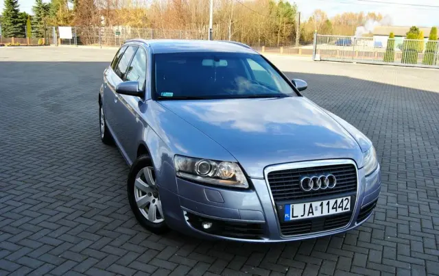 AUDI A6 