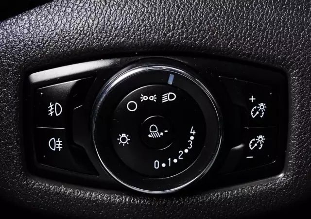 FORD Tourneo Connect 1.5 TDCi Trend