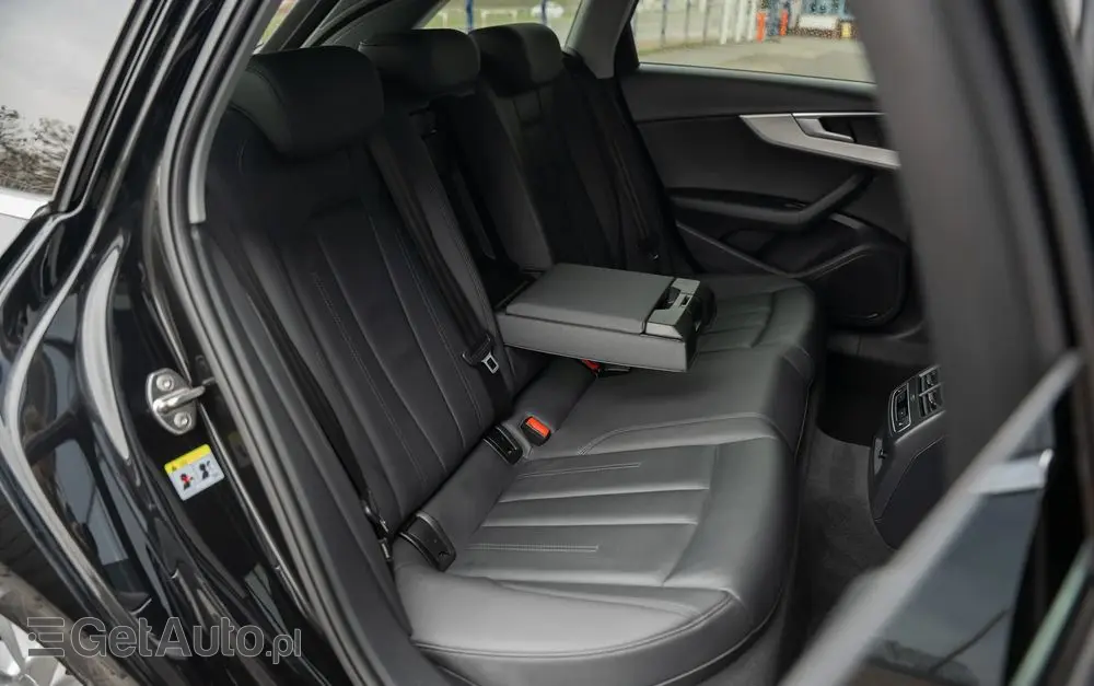 AUDI A4 Avant 35 TDI S tronic advanced