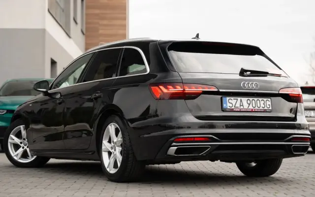 AUDI A4 Avant 35 TDI S tronic advanced