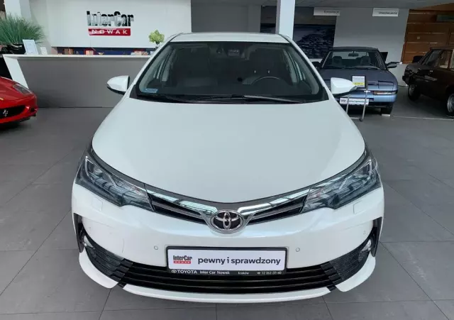 TOYOTA Corolla 1.6 Prestige