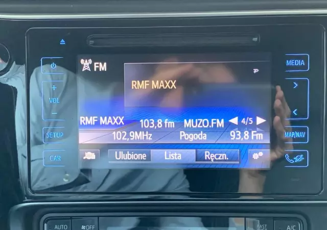 TOYOTA Corolla 1.6 Prestige