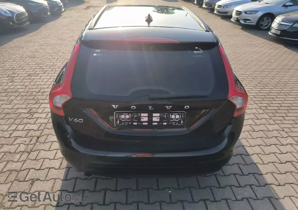VOLVO V60 D2 Drive-E Dynamic Edition (Kinetic)