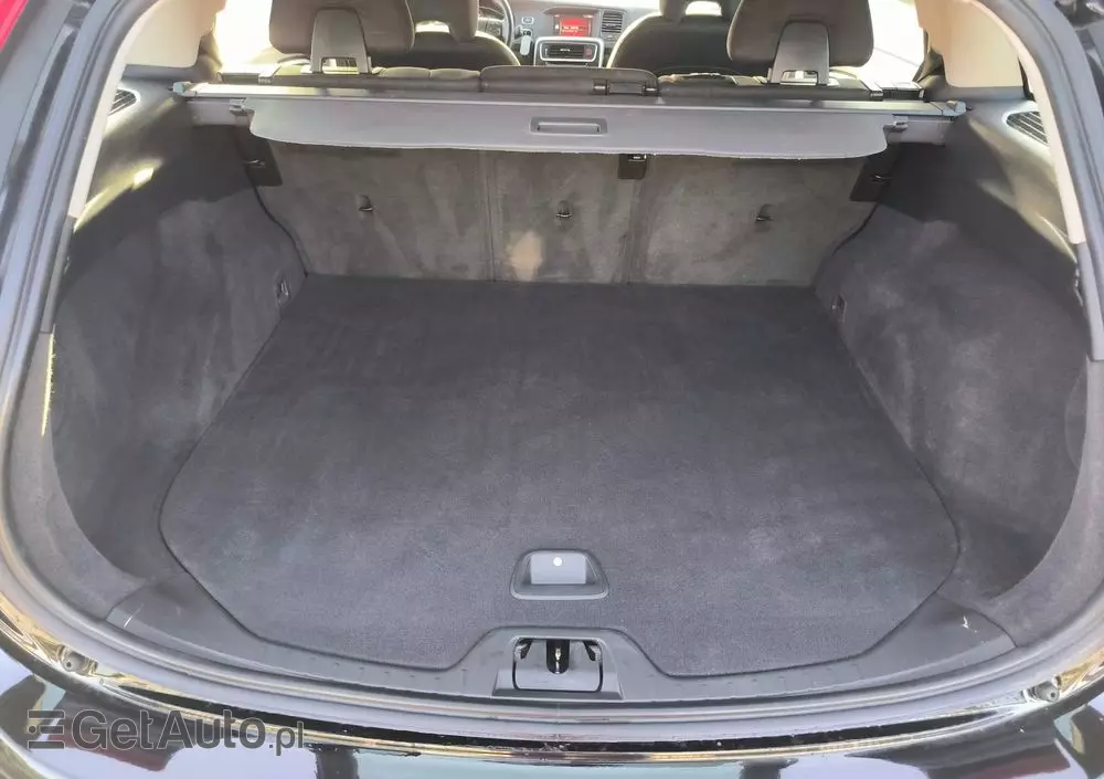 VOLVO V60 D2 Drive-E Dynamic Edition (Kinetic)