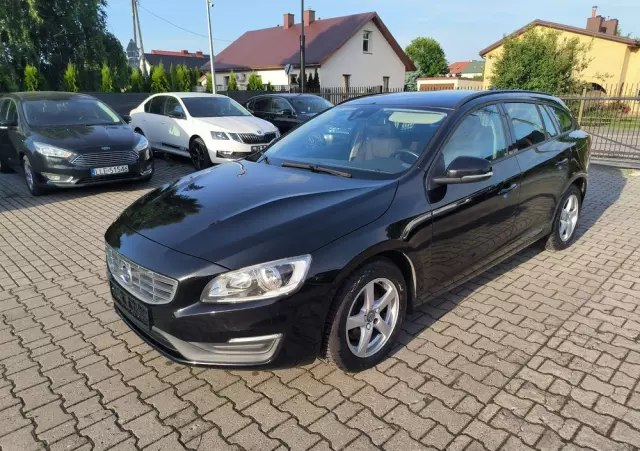 VOLVO V60 D2 Drive-E Dynamic Edition (Kinetic)