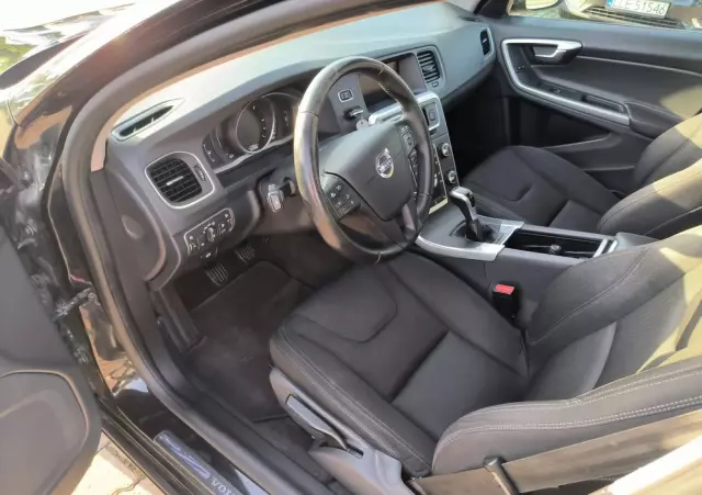 VOLVO V60 D2 Drive-E Dynamic Edition (Kinetic)