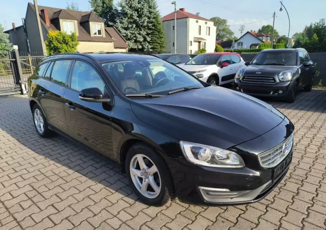 VOLVO V60 D2 Drive-E Dynamic Edition (Kinetic)