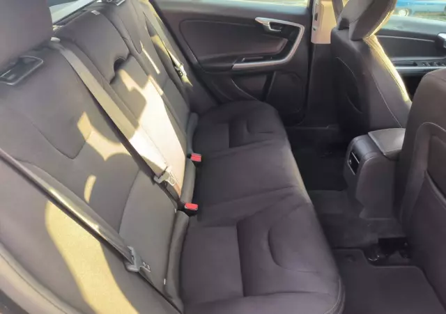 VOLVO V60 D2 Drive-E Dynamic Edition (Kinetic)