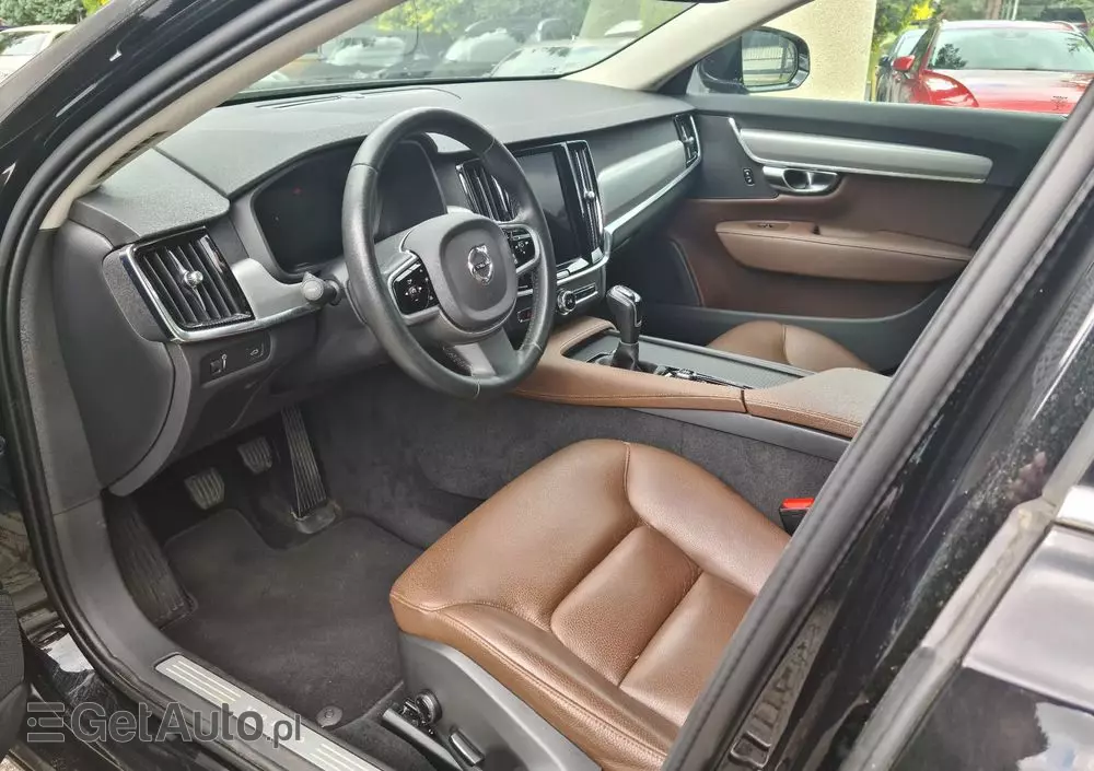VOLVO S90 D3 Momentum