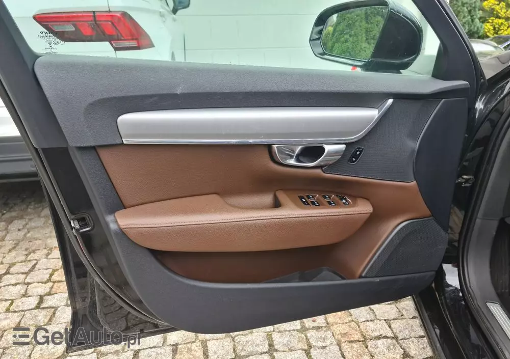 VOLVO S90 D3 Momentum