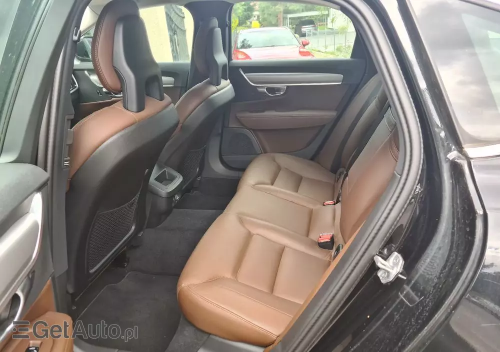 VOLVO S90 D3 Momentum