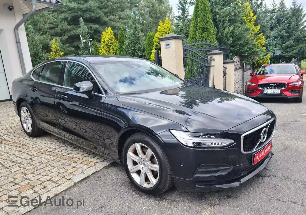 VOLVO S90 D3 Momentum