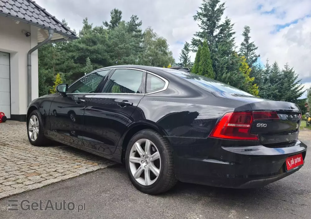 VOLVO S90 D3 Momentum