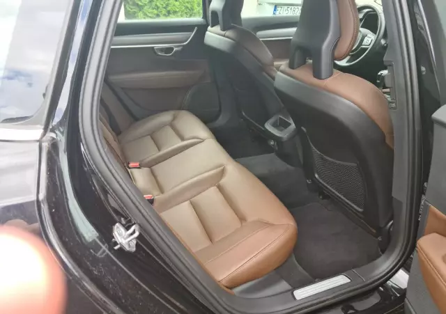 VOLVO S90 D3 Momentum