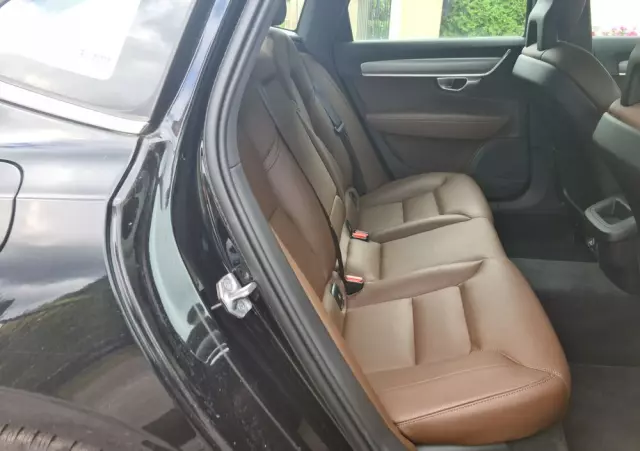 VOLVO S90 D3 Momentum