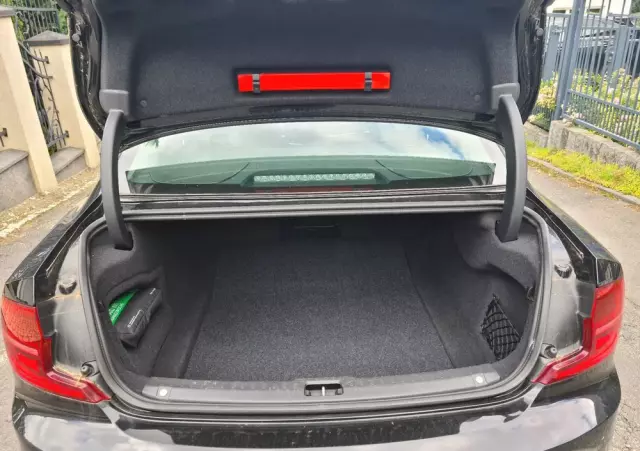 VOLVO S90 D3 Momentum