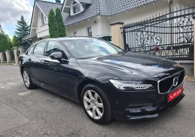 VOLVO S90 D3 Momentum