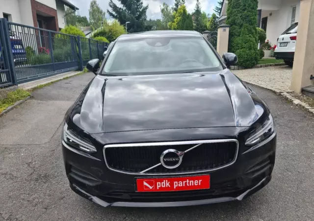 VOLVO S90 D3 Momentum