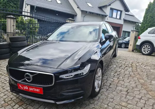 VOLVO S90 D3 Momentum