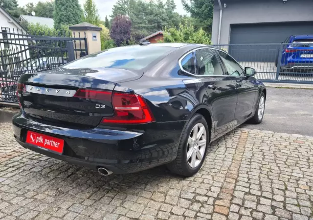 VOLVO S90 D3 Momentum
