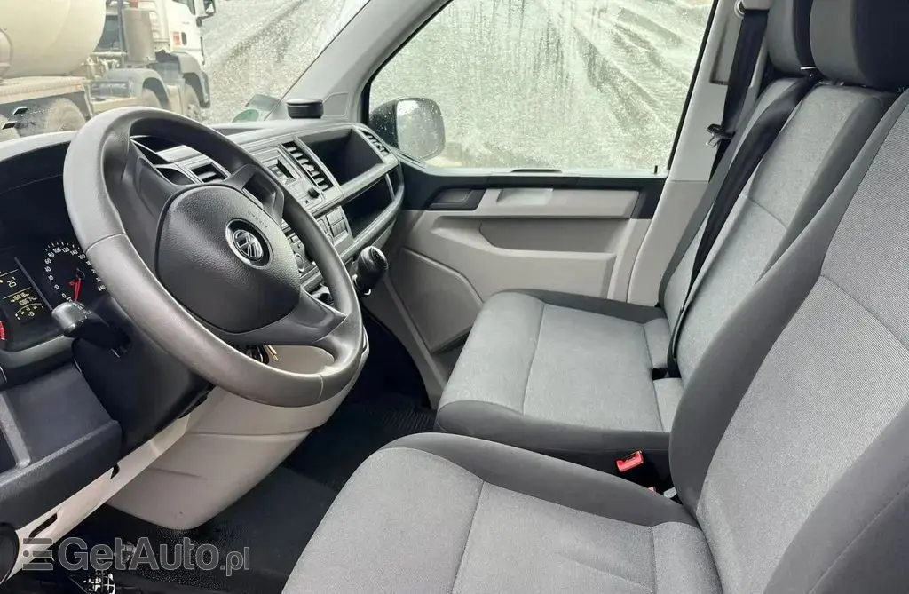 VOLKSWAGEN TRANSPORTER 