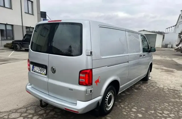 VOLKSWAGEN TRANSPORTER 