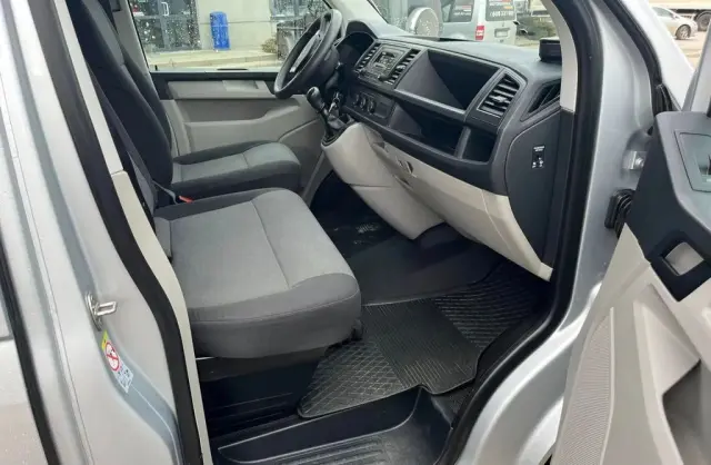 VOLKSWAGEN TRANSPORTER 