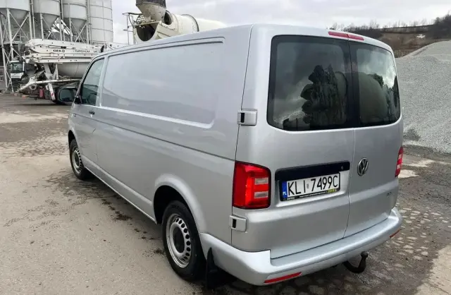 VOLKSWAGEN TRANSPORTER 