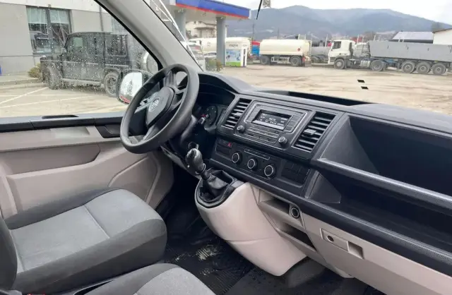 VOLKSWAGEN TRANSPORTER 