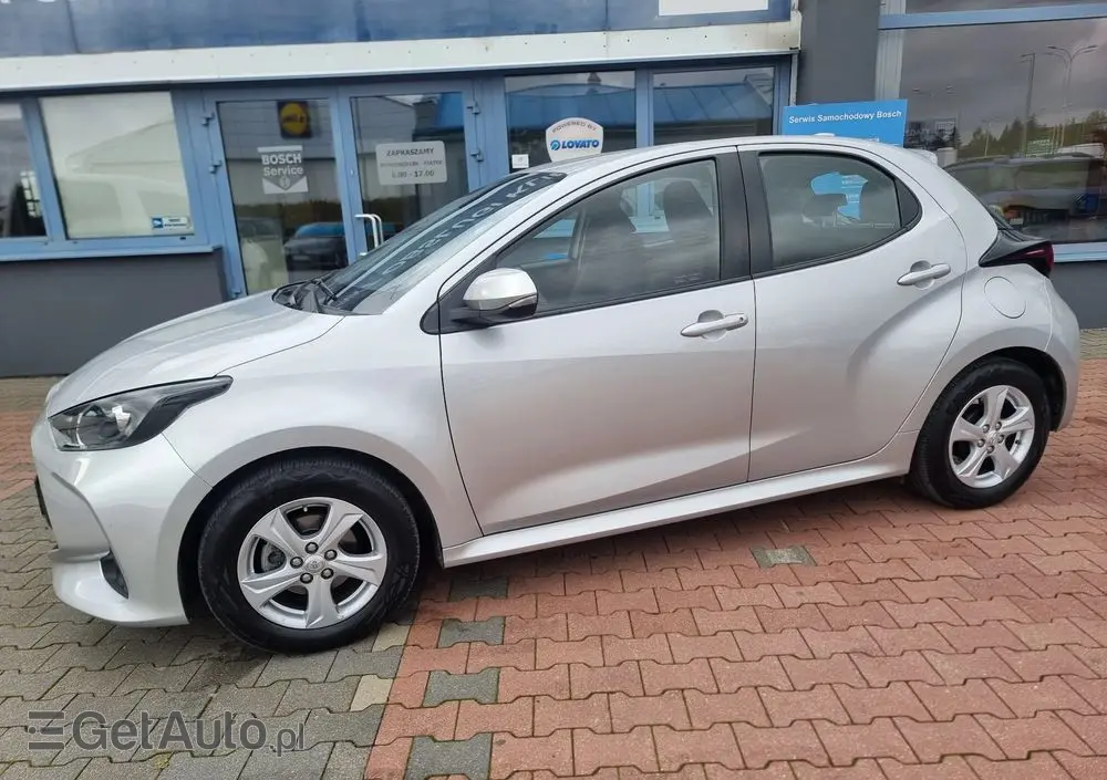 TOYOTA Yaris 1.5 Comfort