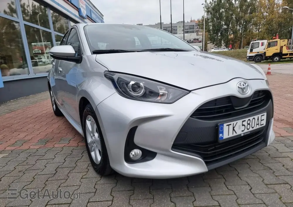 TOYOTA Yaris 1.5 Comfort