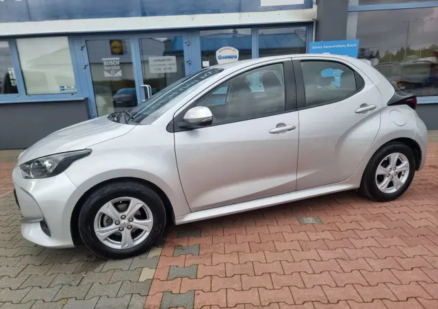 TOYOTA Yaris 1.5 Comfort