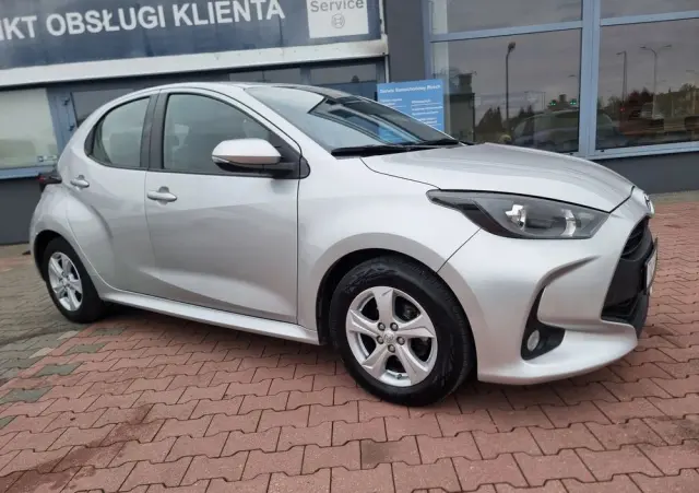TOYOTA Yaris 1.5 Comfort