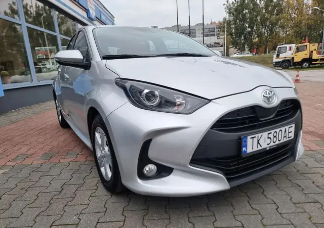 TOYOTA Yaris 1.5 Comfort