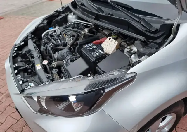 TOYOTA Yaris 1.5 Comfort