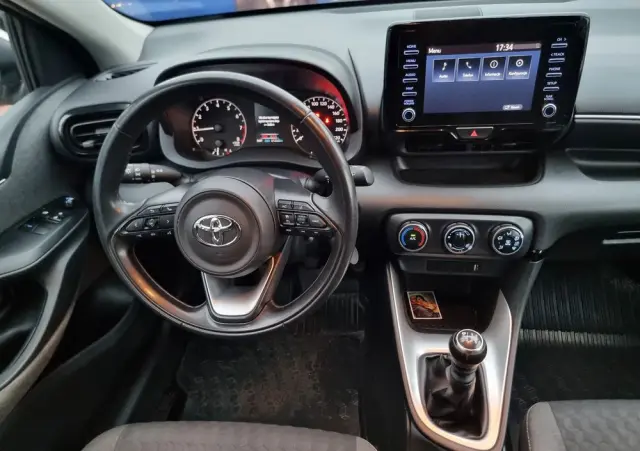 TOYOTA Yaris 1.5 Comfort
