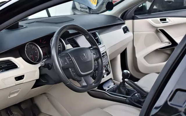 PEUGEOT 508 2.0 HDi Allure