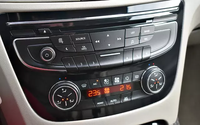 PEUGEOT 508 2.0 HDi Allure