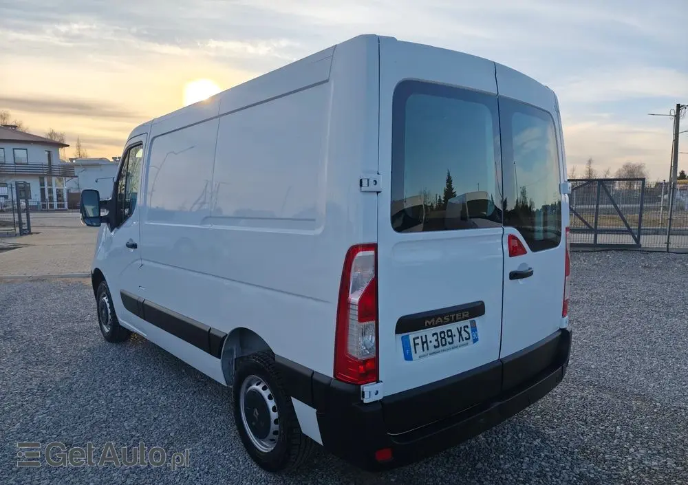 RENAULT Master 