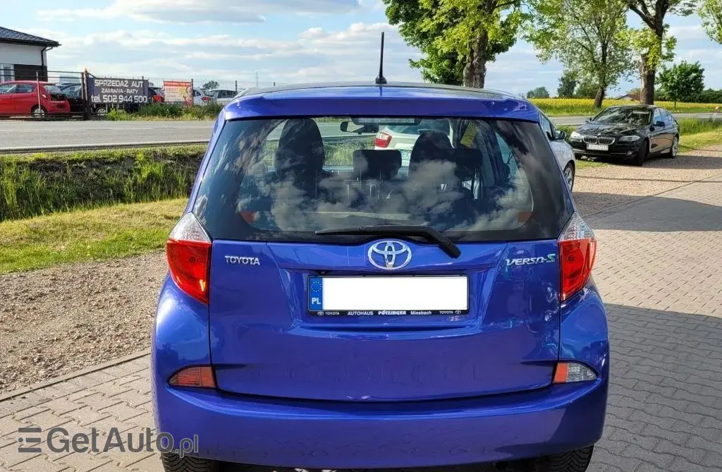 TOYOTA Verso-S 