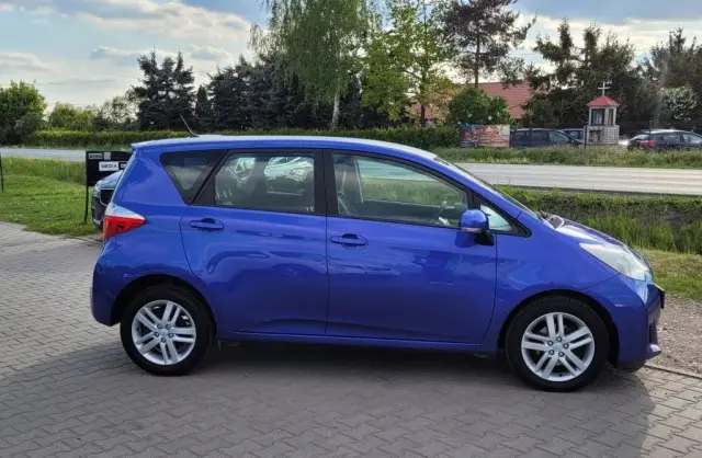 TOYOTA Verso-S 